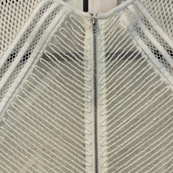 Adorable IRO Ashlyn Embroidered White Cream 3/4 Sleeve Dress Size 34 (US 2) - Picture 9 of 10